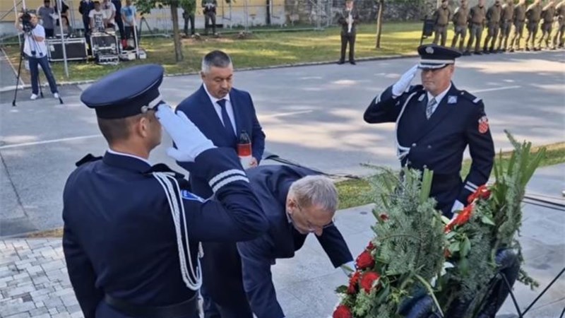 Božinović u Glini: Izražavamo najdublju zahvalnost onima što su stvorili državu